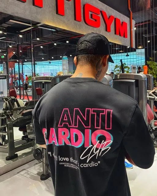 Maglietta 'Anti Cardio': Stile Rilassato per Allenamenti Intensi! - GYM Ratting