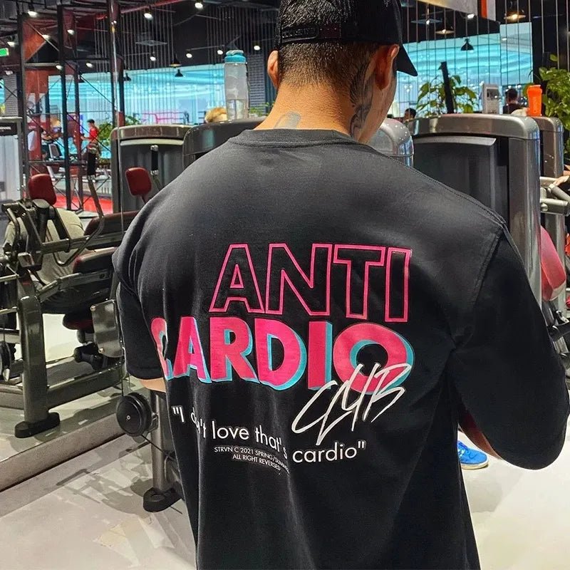 Maglietta 'Anti Cardio': Stile Rilassato per Allenamenti Intensi! - GYM Ratting