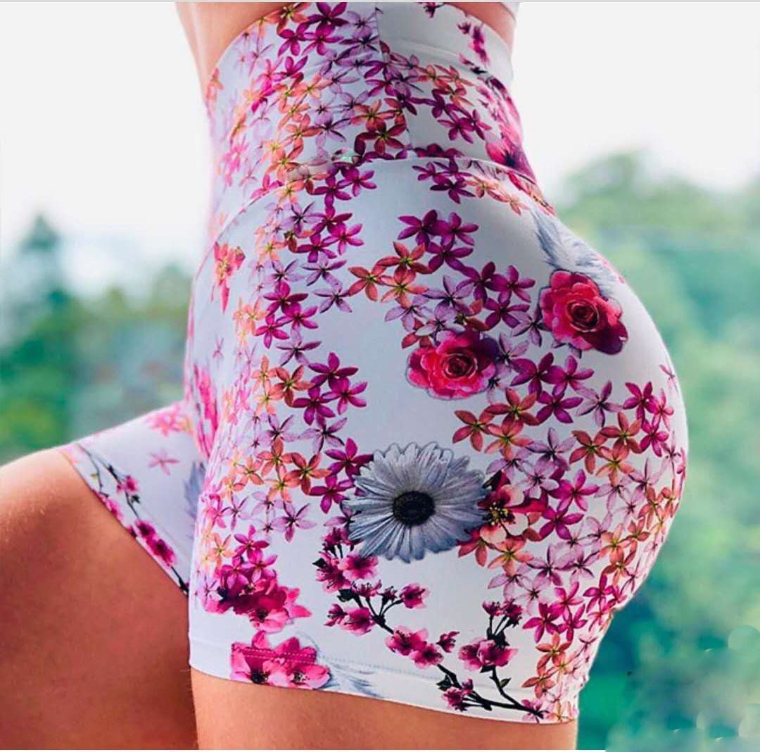 Pantaloncini Aderenti a Pelle Floreali da Allenamento: Eleganza in Ogni Squat! - GYM Ratting